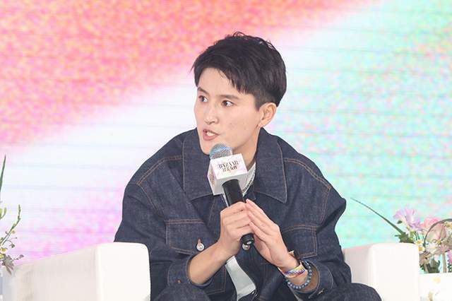 亚洲免费三级